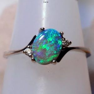New Beautiful Sterling Silver Ring